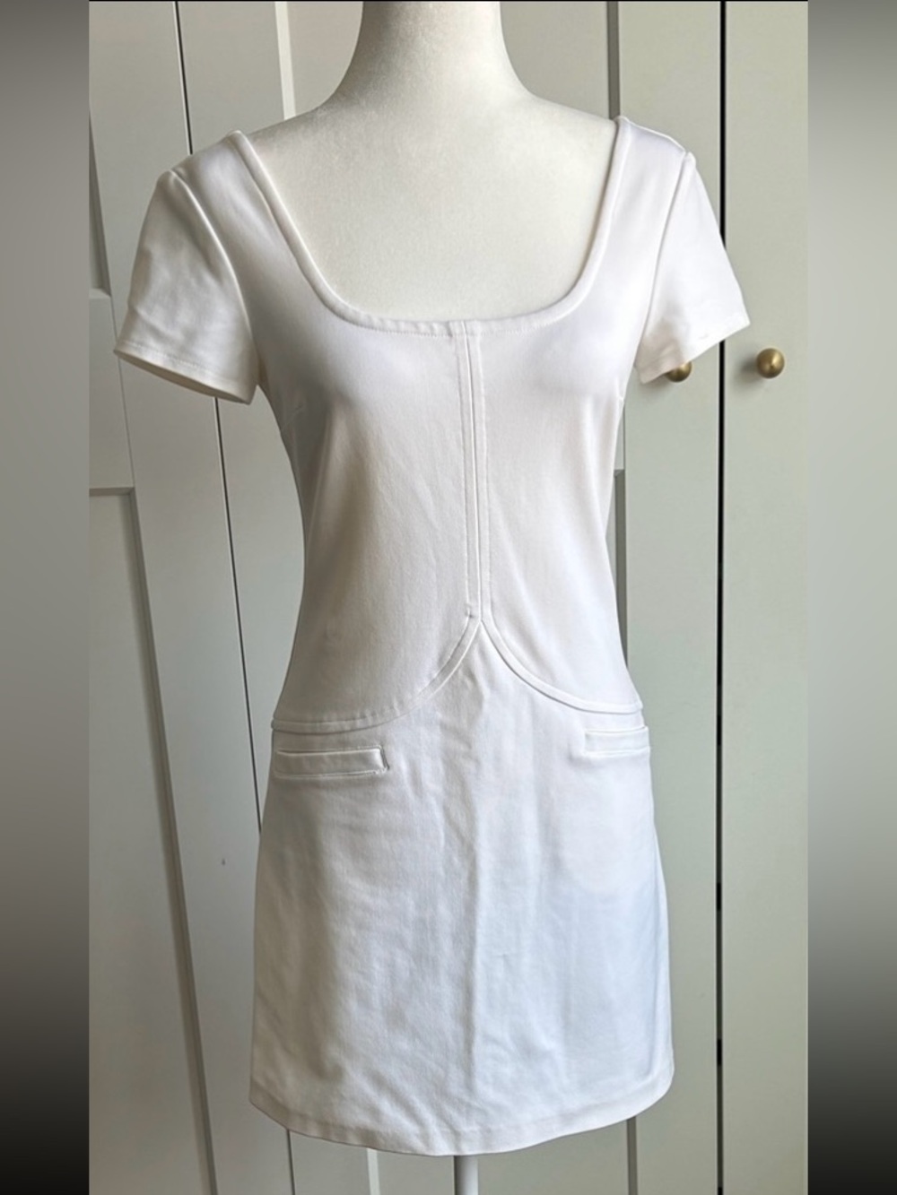 Anna Sui 90’s Cream Short Sleeve Scoop-Neck Sheath Dress | 6